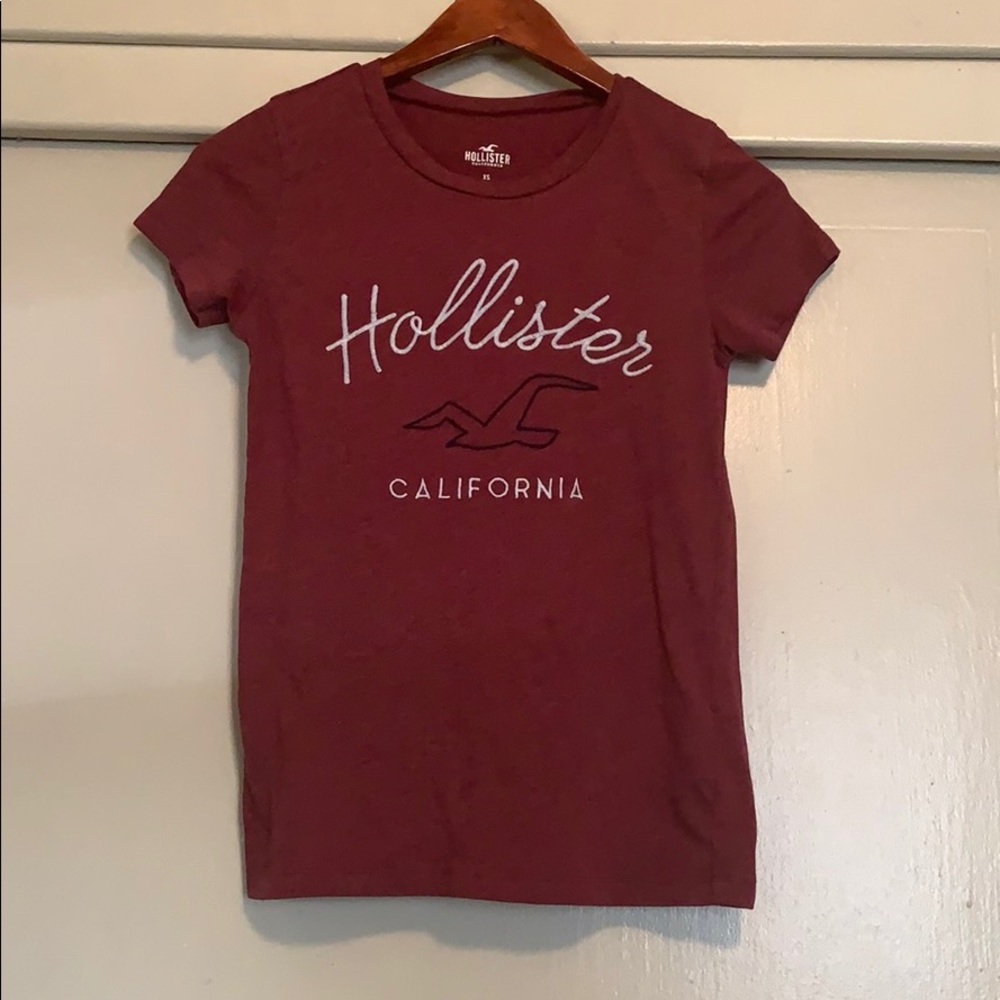 Women’s XS | Hollister Tshirt | Burgundy
